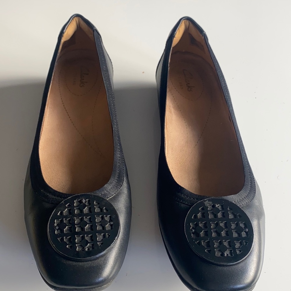 Black flats
